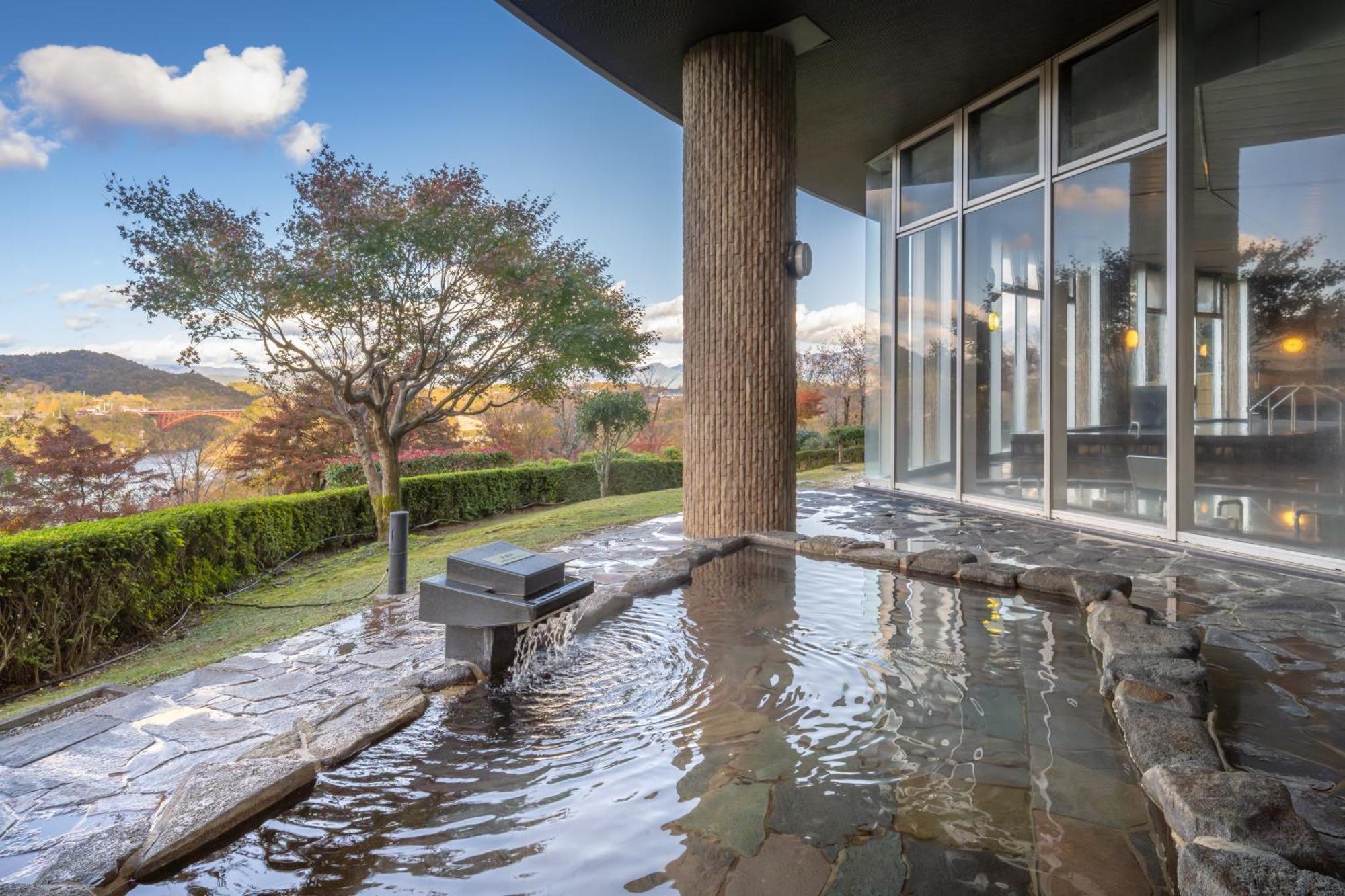 Enakyo Onsen Hotel Yuzuriha Eksteriør billede